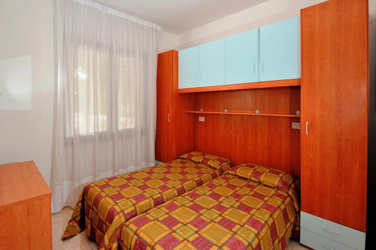 Amazing Villa With Private Garden In Бибионе Экстерьер фото
